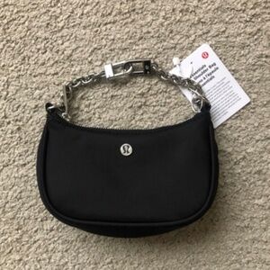 LULULEMON City Essentials Nano Shoulder Bag.NWT.